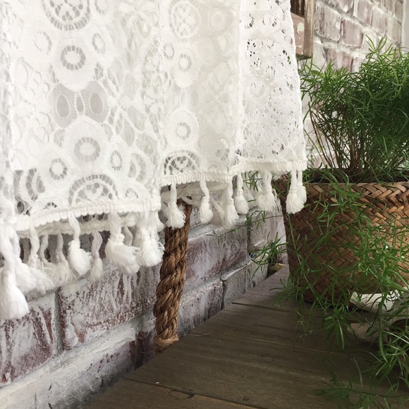 Lace Overlay Halter Dress size M - Picture 2 of 7